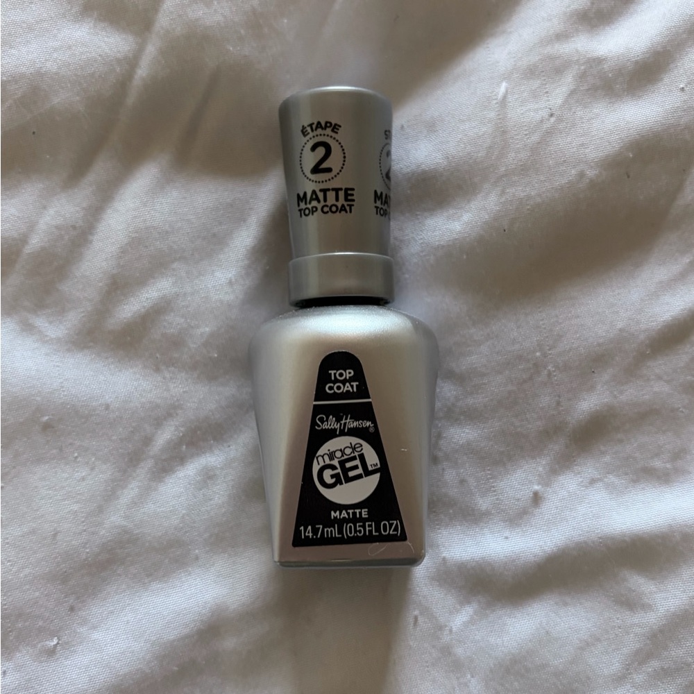 Sally Hansen matte finish top coat nail polish